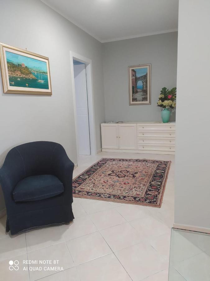 Prie De Mae Hotel Genoa Bagian luar foto